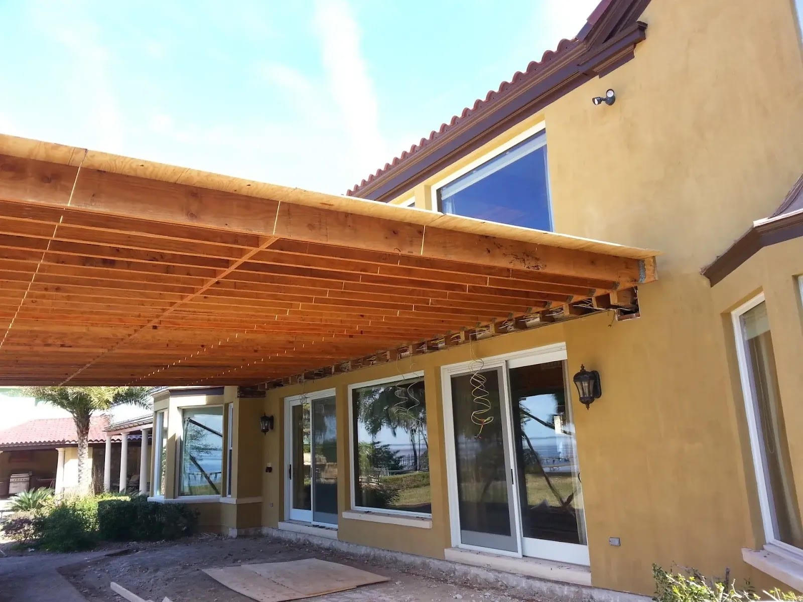 Maxxim Construction & Roofing LLC