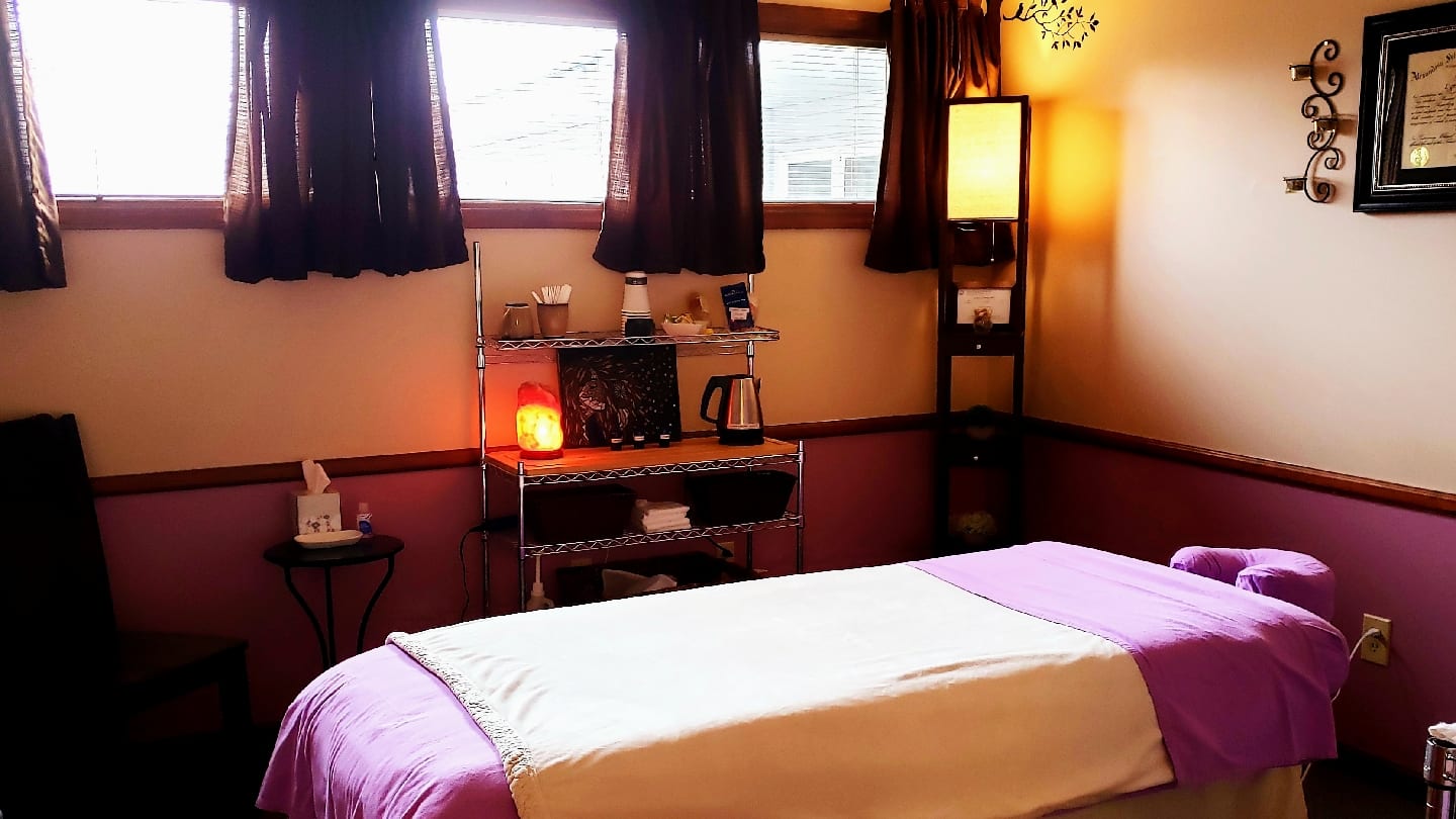Relax & Renew Massage Therapy LLC