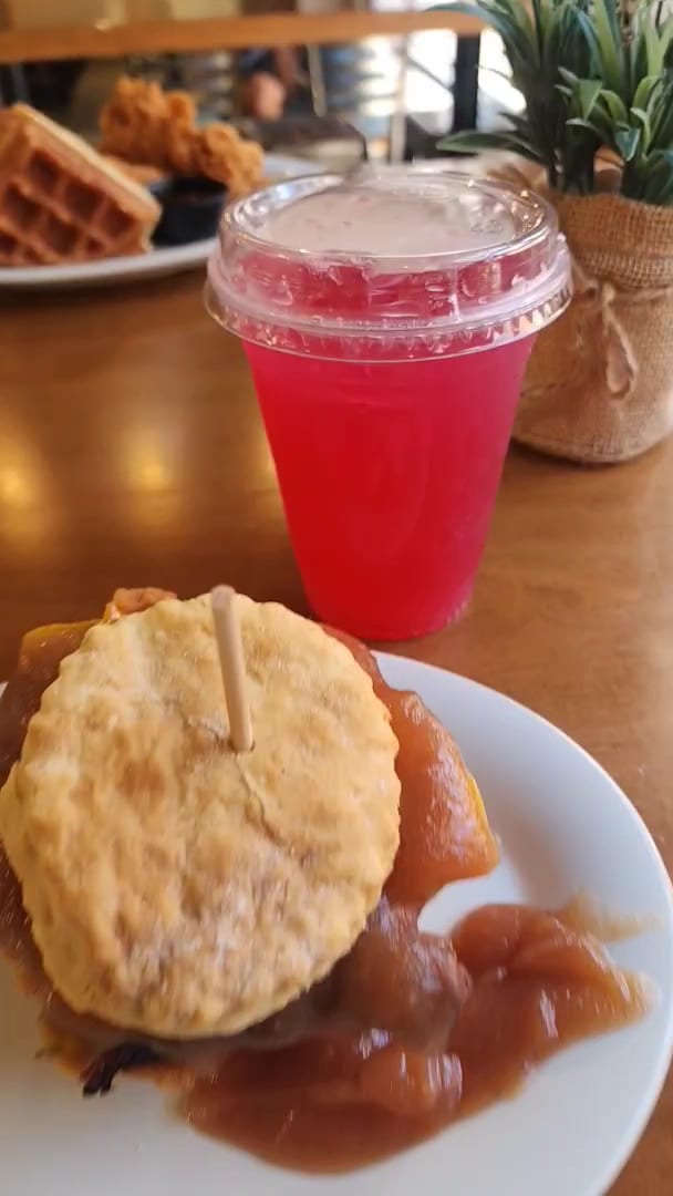Maple Street Biscuit Company, photo 3