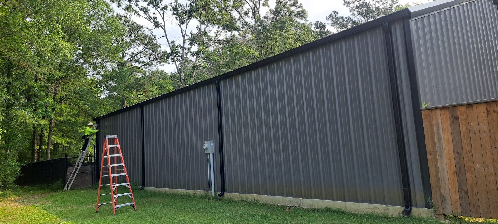 Lopher 8 Seamless Gutters, photo 3
