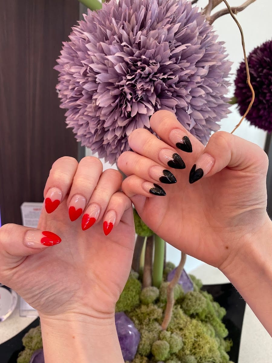 Onyx Nail Bar