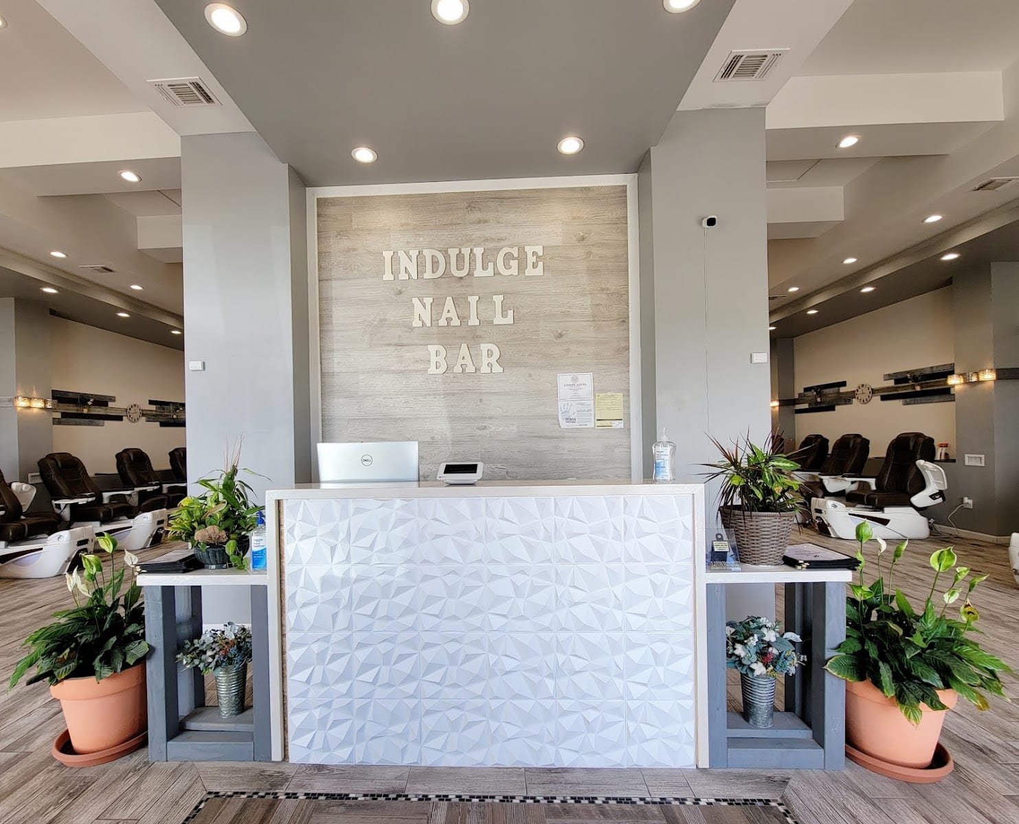 Indulge Nail Bar, photo 3