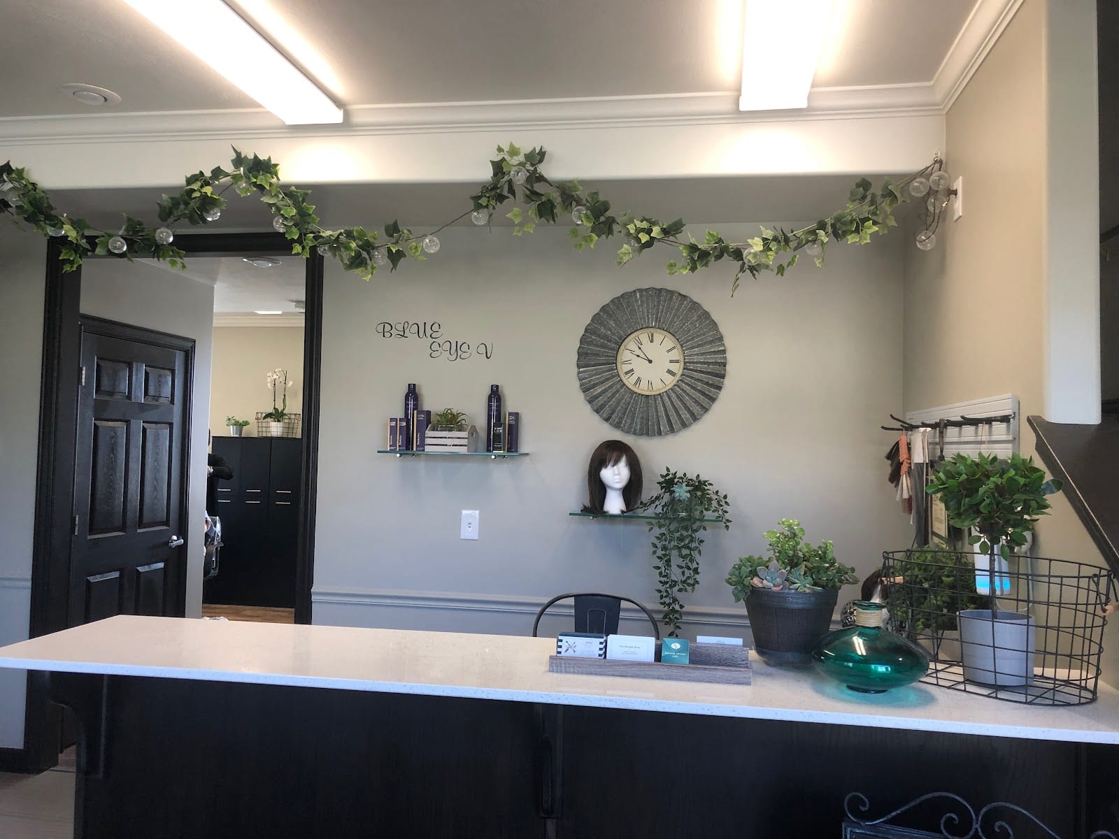 Blue Eye V Salon and Spa, photo 2