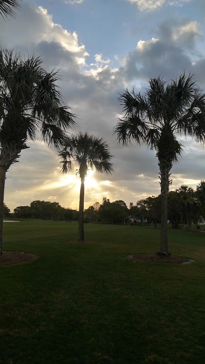 Jacarada West Country Club