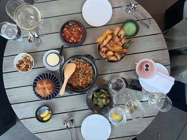 RO Restaurant & Lounge