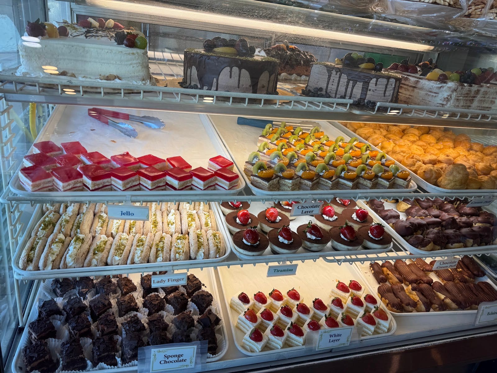 Assal Pastry