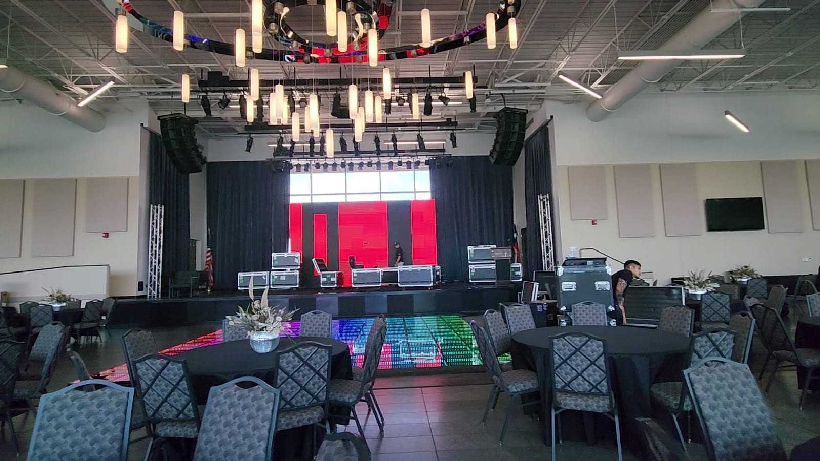 Downtown Event Centre, photo 2