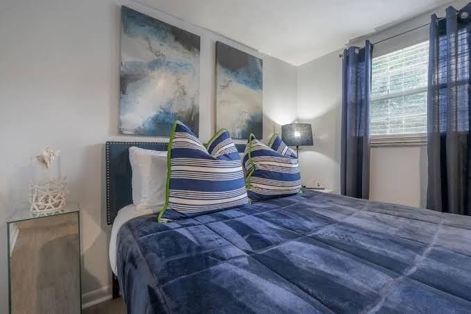 Seashells Firepit in the Heart of the Heights Food Brewery Scene - Two-Bedroom House, photo 3