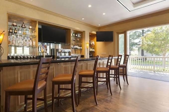 Well-deserved City Break! 3 Family-friendly Units Close to Garfield Park, Pool!, photo 3