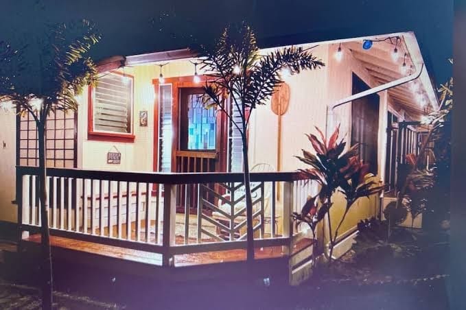 Gorgeous Renovated 1937 Plantation Style Beach House 50 Steps to the Center of the Beach home, photo 2