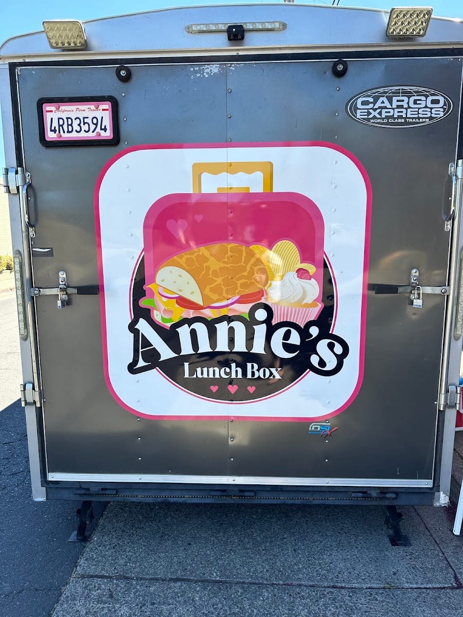 Annie’s Lunch Box, photo 4