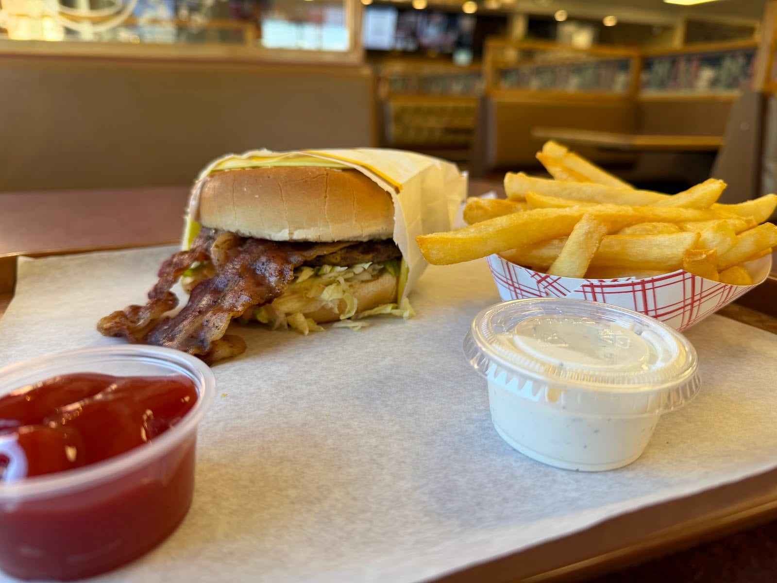 Crown Burgers, photo 3