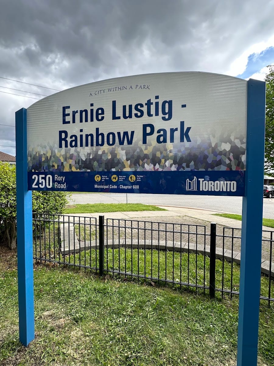 Ernie Lustig Rainbow Park, photo 2
