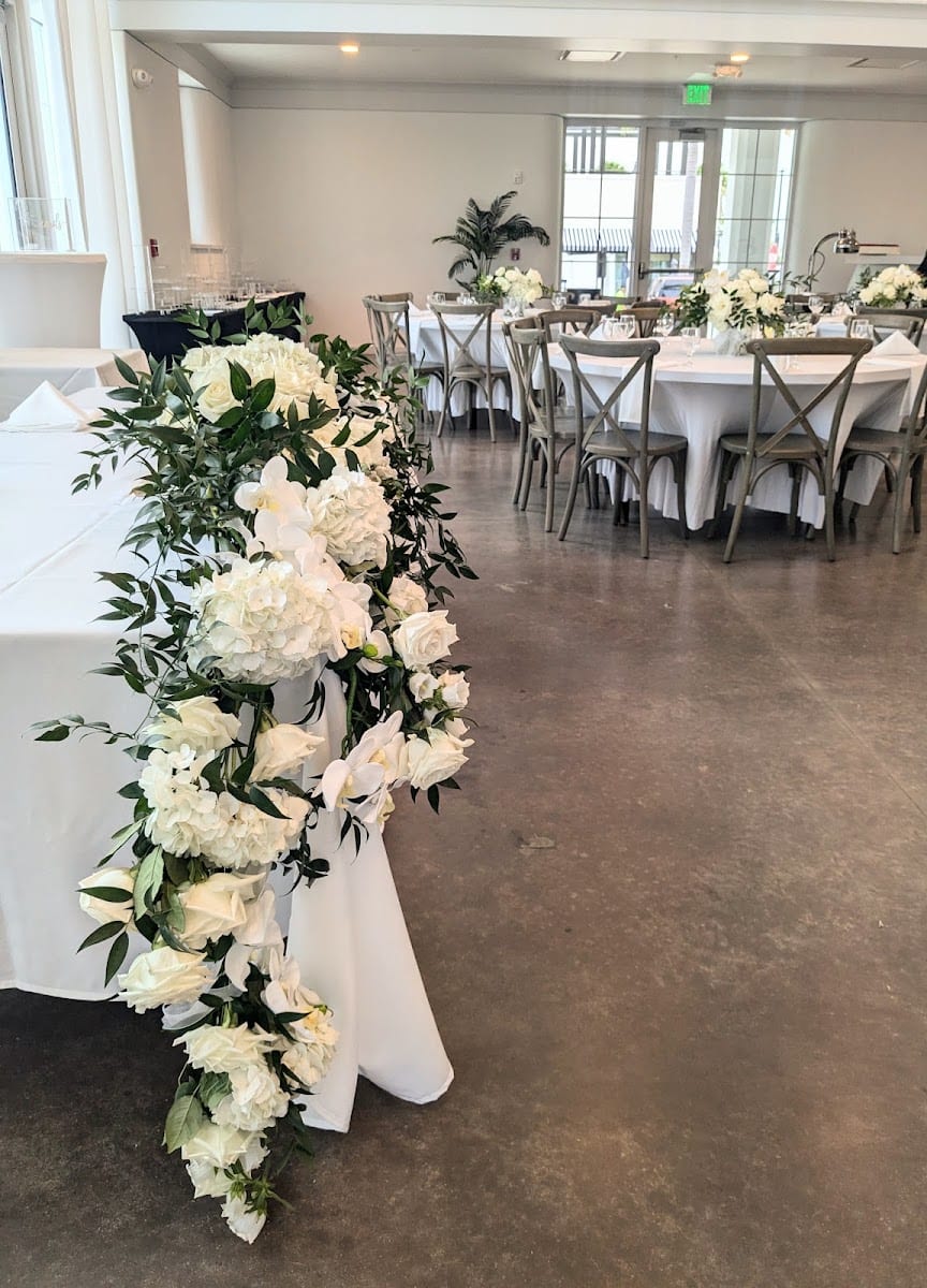 A Vermont Touch Florist & Events