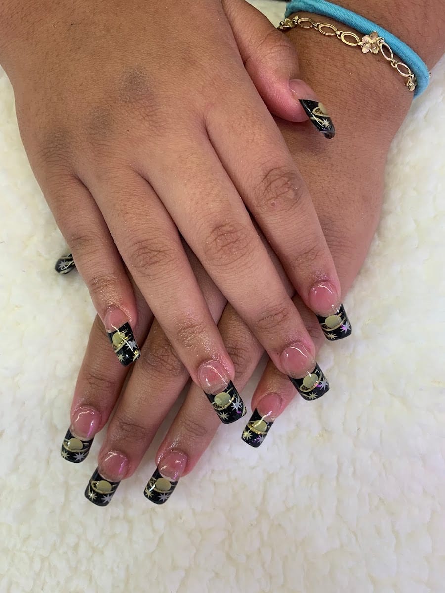 Polished Hair and Nails, photo 4