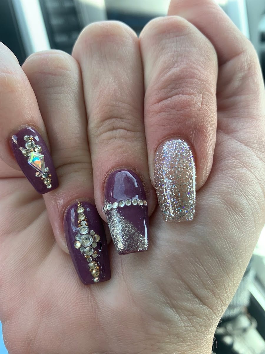 City Nails