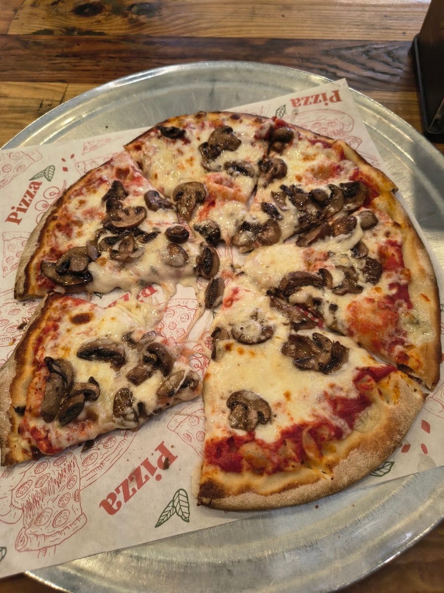 Fia's Pizzeria, photo 4