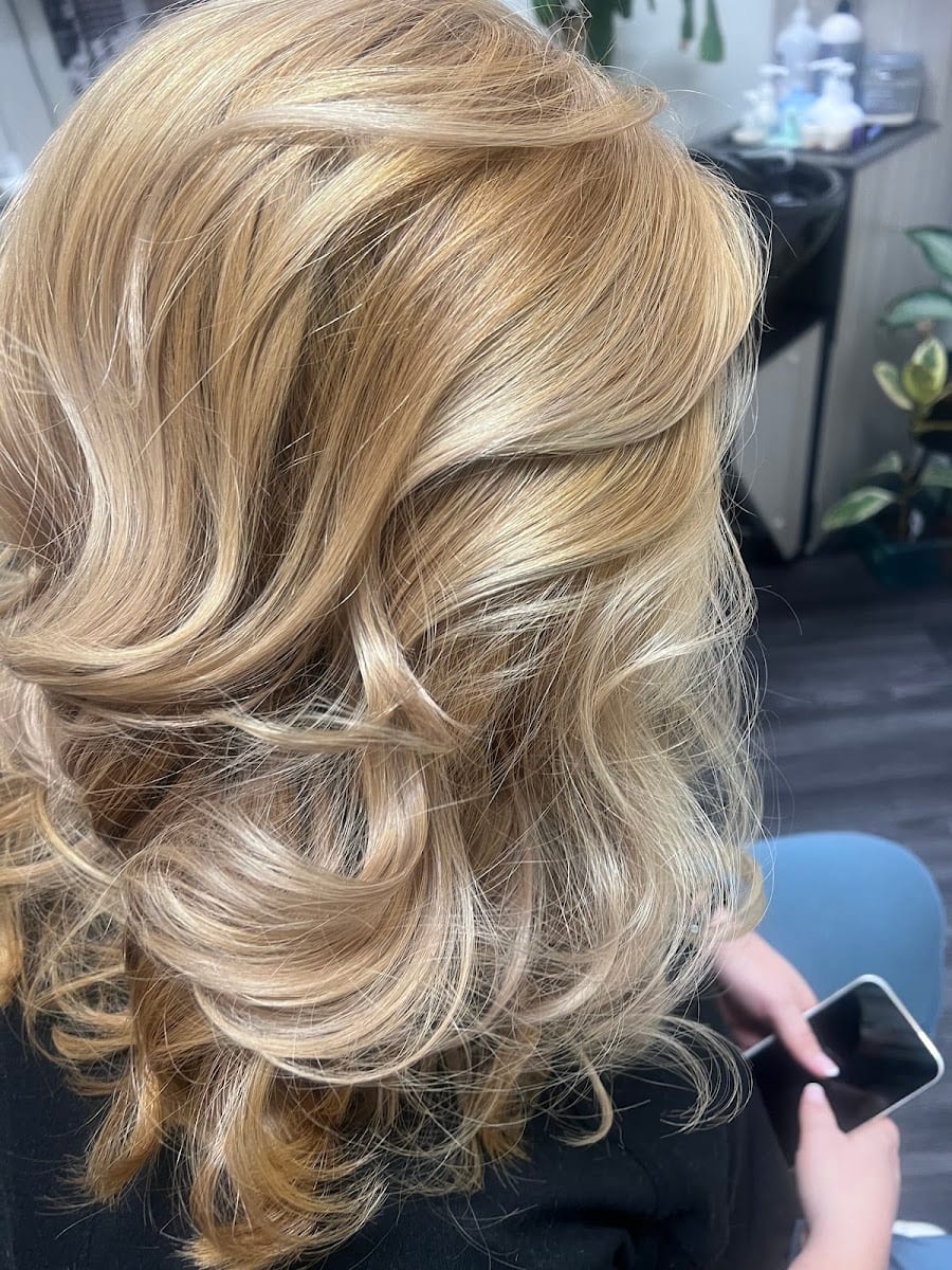 PUKKA Salon, photo 2
