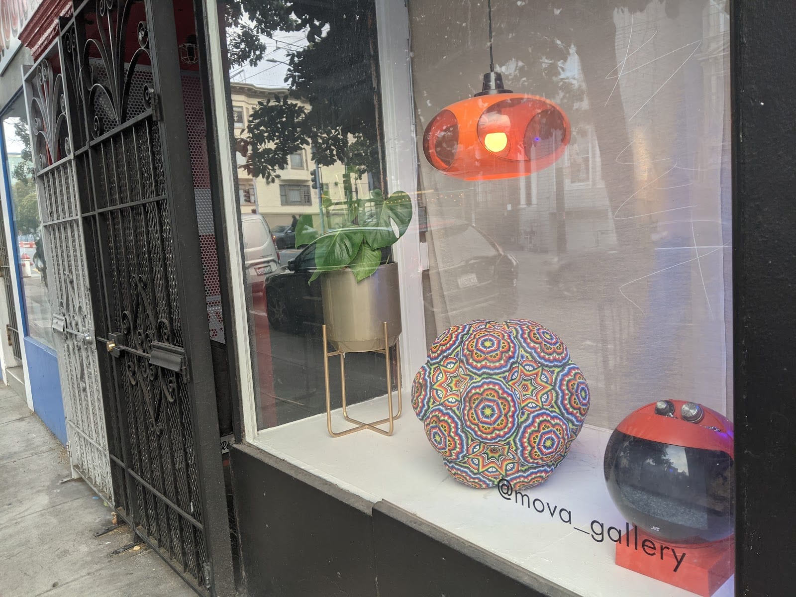 MOVA Gallery, photo 2