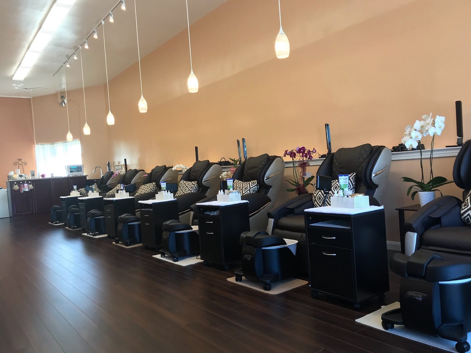 Lake Side Nails Bar, photo 2
