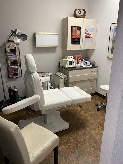 Laser Nail Therapy