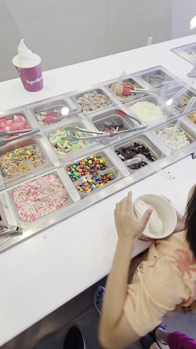 Yogurtland Huntington Beach, photo 3