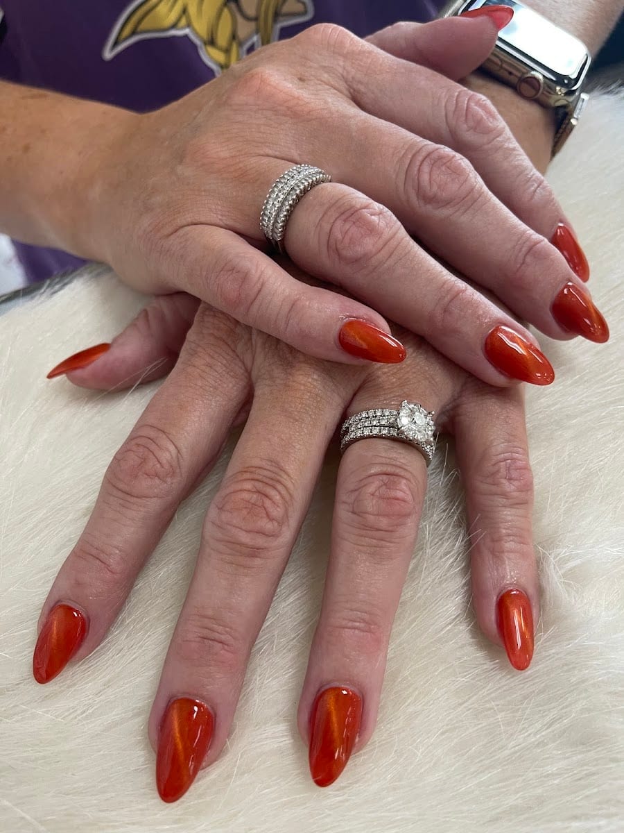 L V Nails, photo 3