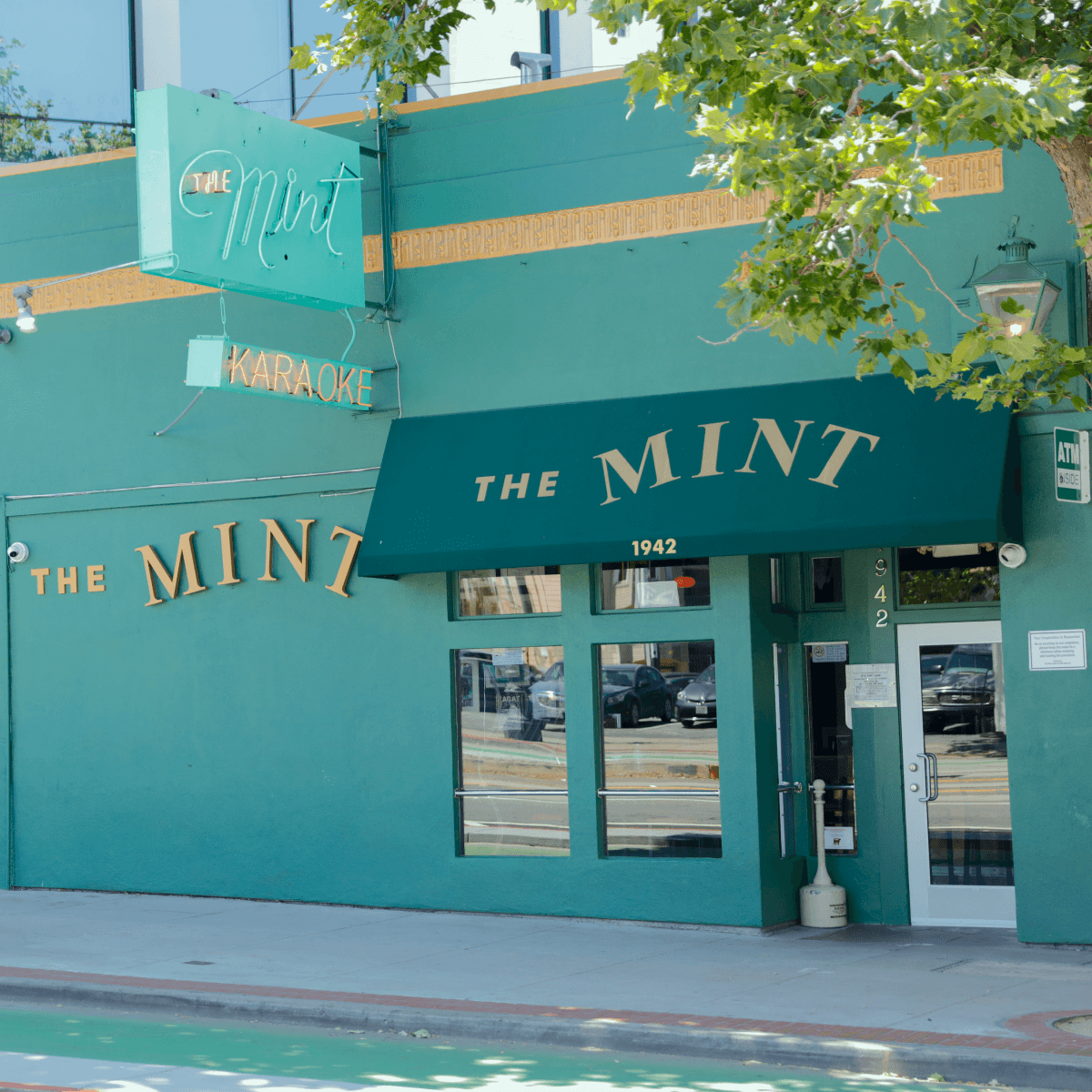 The Mint Karaoke Lounge, photo 2