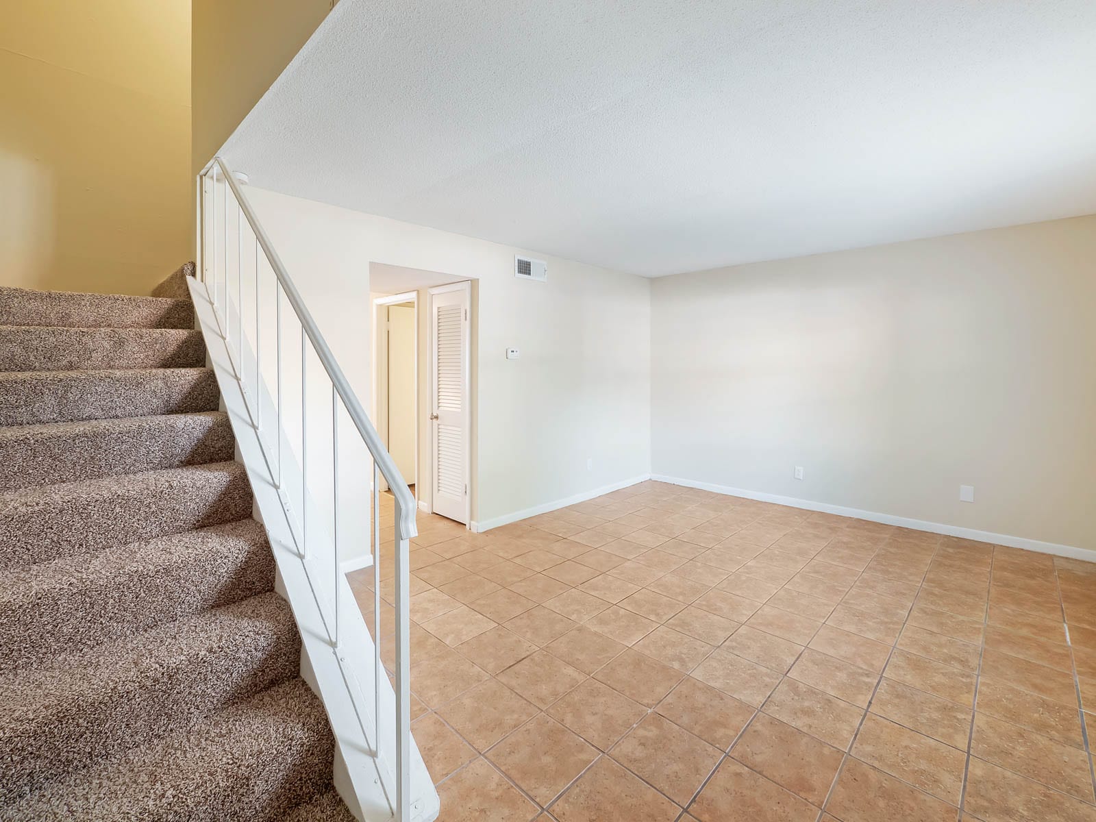 The Grove at Six Hundred Apartment Homes, photo 4