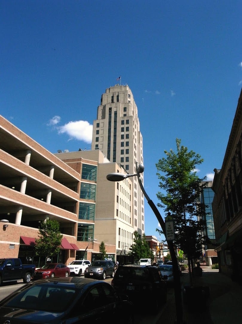 B C Tower, photo 2
