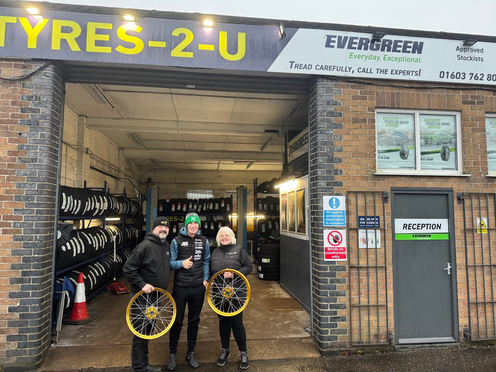 Tyres-2-U, photo 2