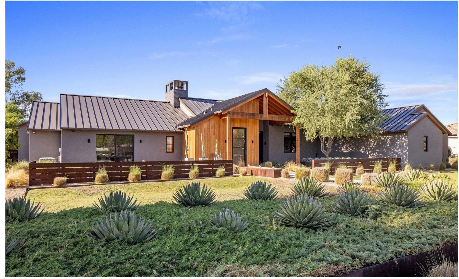 Russ Lyon Sotheby's Luxury Real Estate, J. Todd Simpson at VP Luxury Group, photo 4