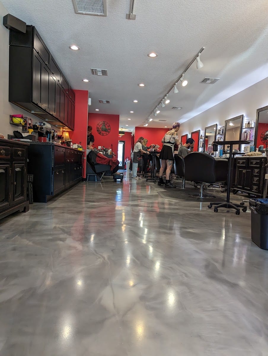Red Feather Salon, photo 4