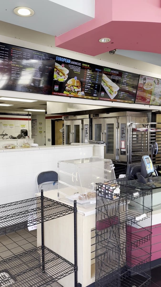 Lee's Sandwiches, photo 2