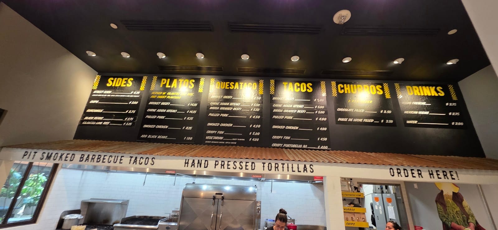 Carlitos Barbecue Taqueria, photo 4