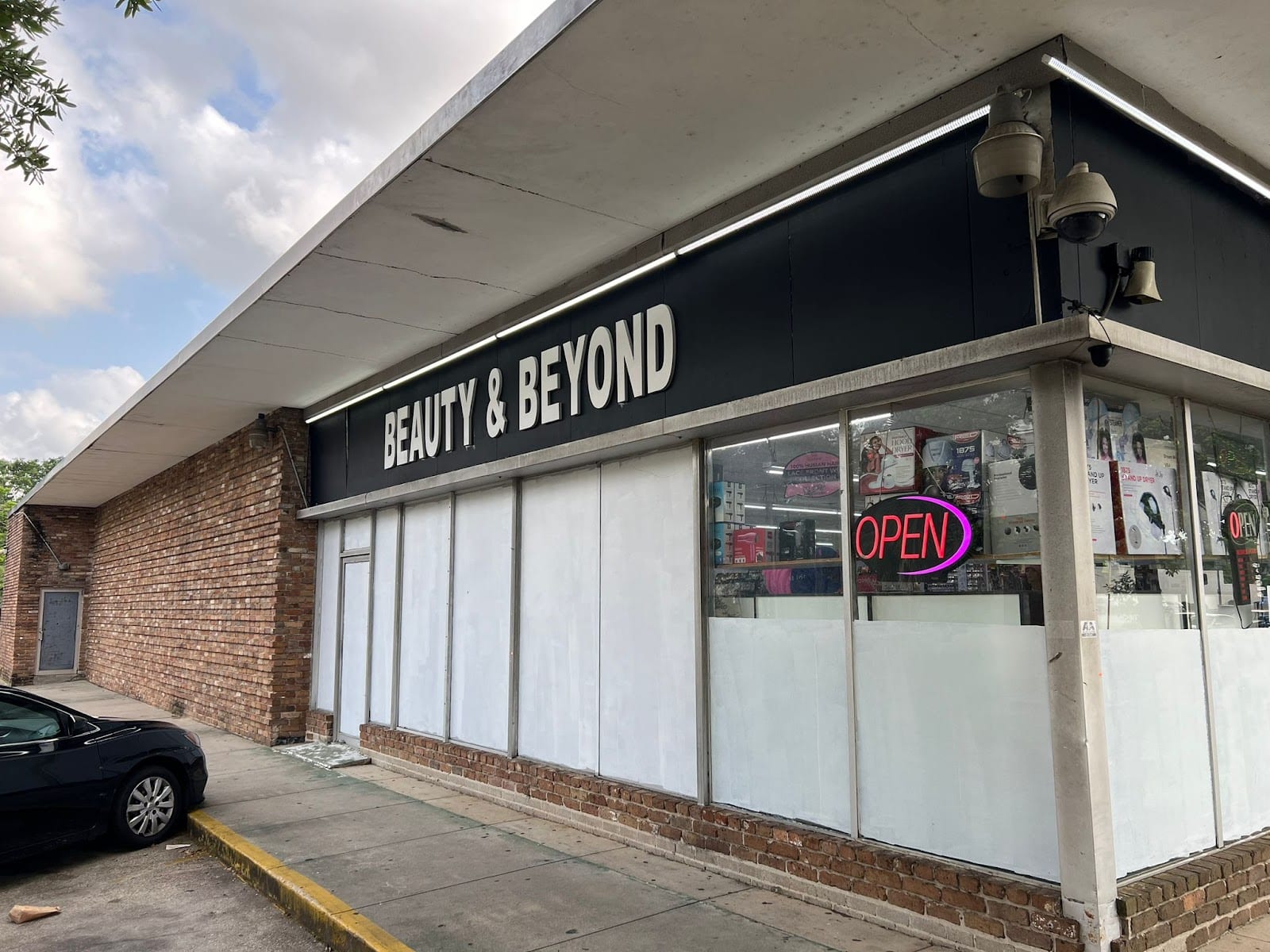 Beauty & Beyond Beauty Supply, photo 2