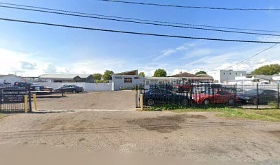 Hector Roman's Auto Body