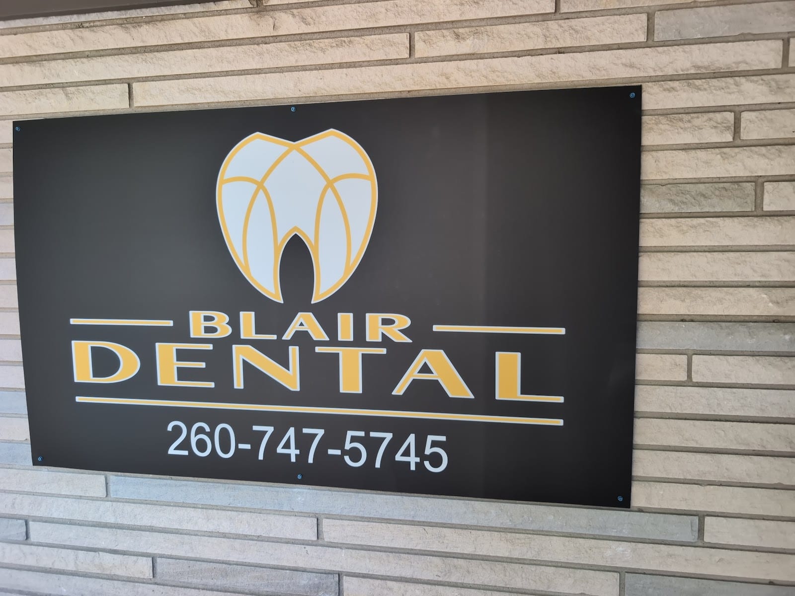 Dr. Thomas R. Blake, DDS