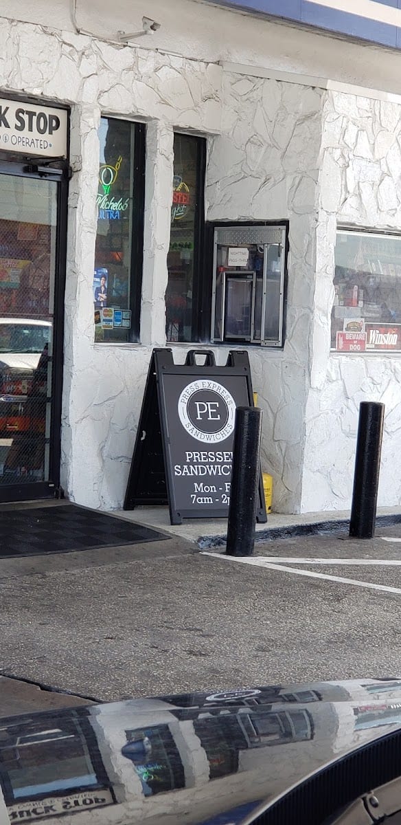 Marathon Gas, photo 2