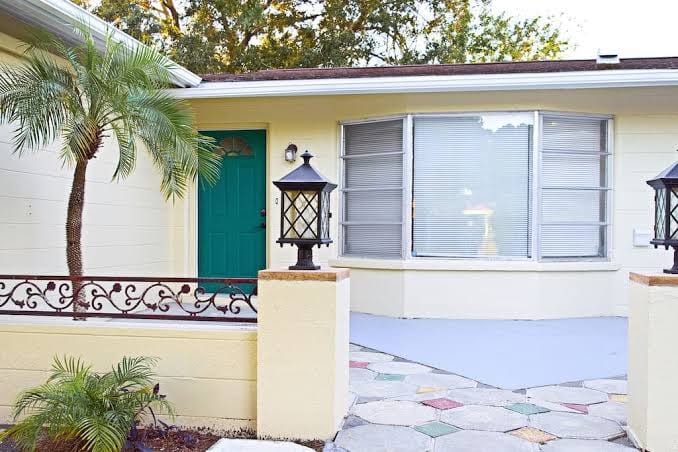 Home in North Port, AC, Wi-Fi, five minutes walk to Warm Mineral Springs