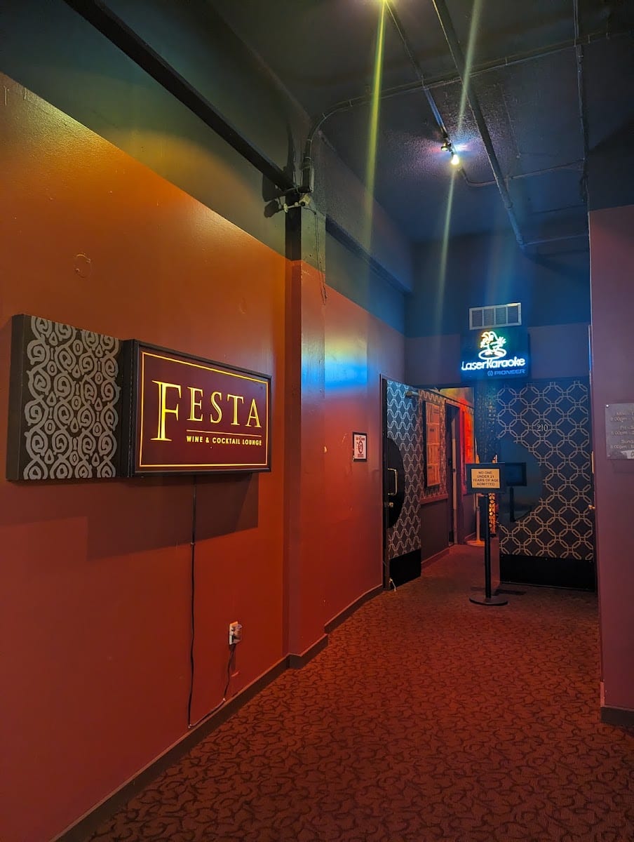 Festa Wine & Cocktail Lounge - Karaoke, photo 4