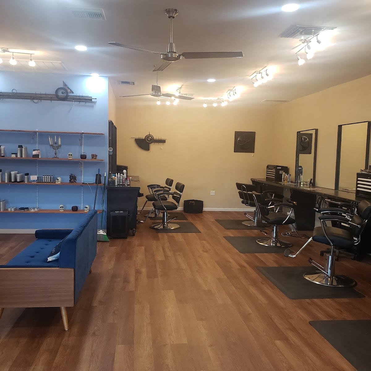 Tint Hair Studio