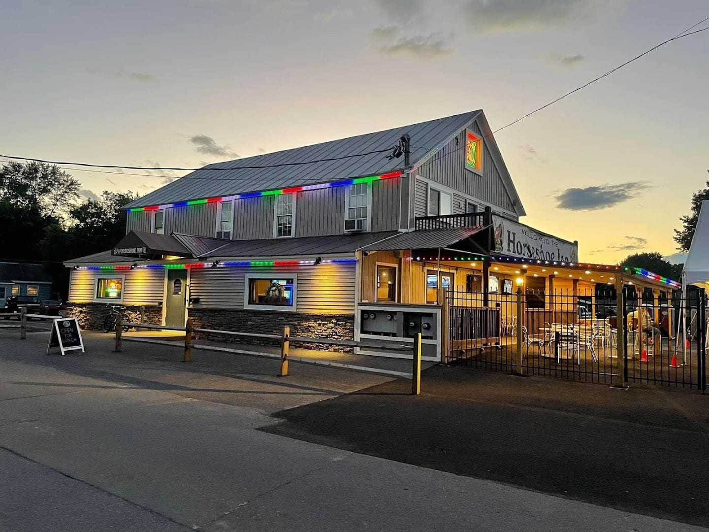Horseshoe Inn Bar & Grill, photo 4