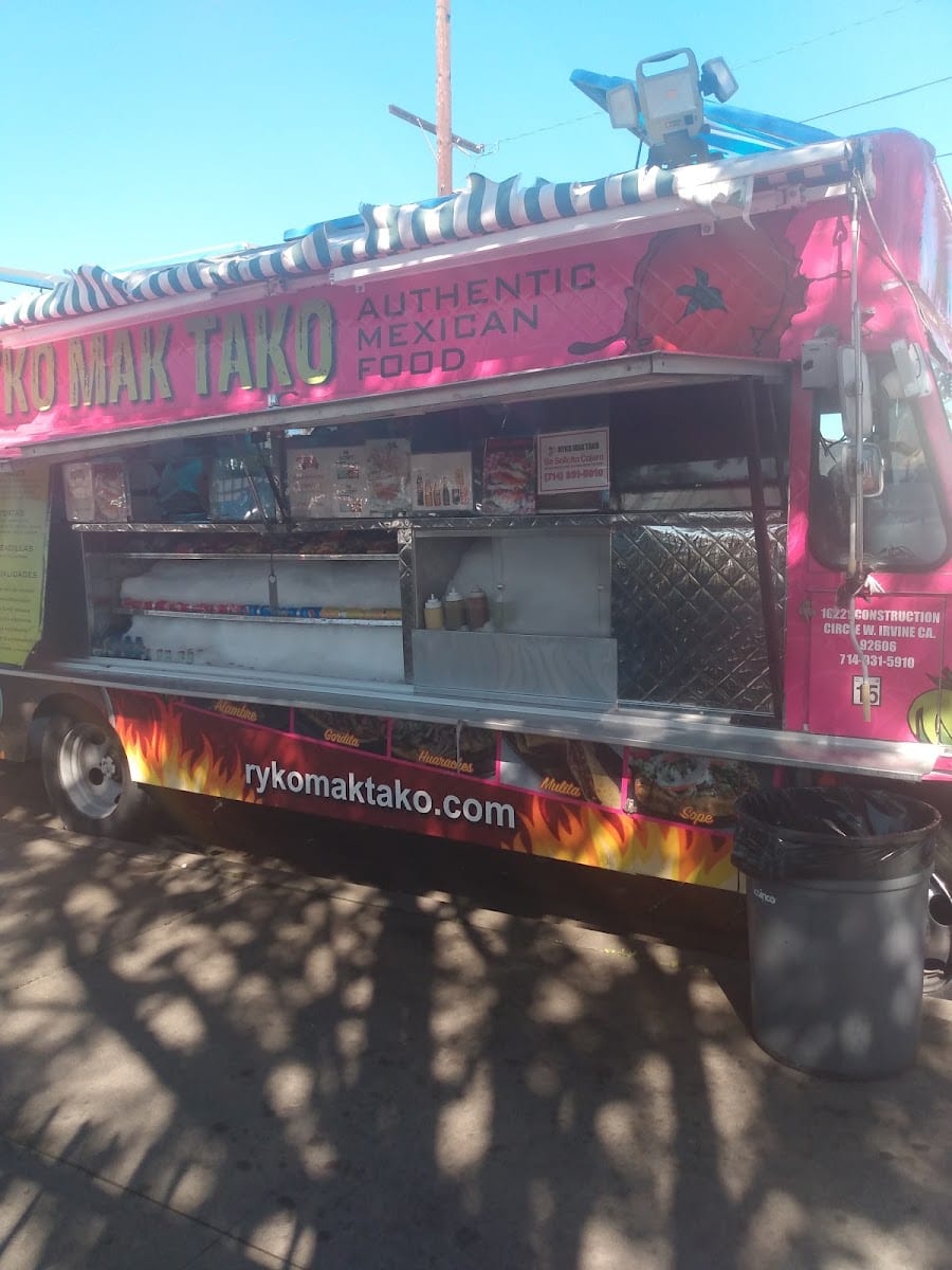 Ryko Mak Tako truck