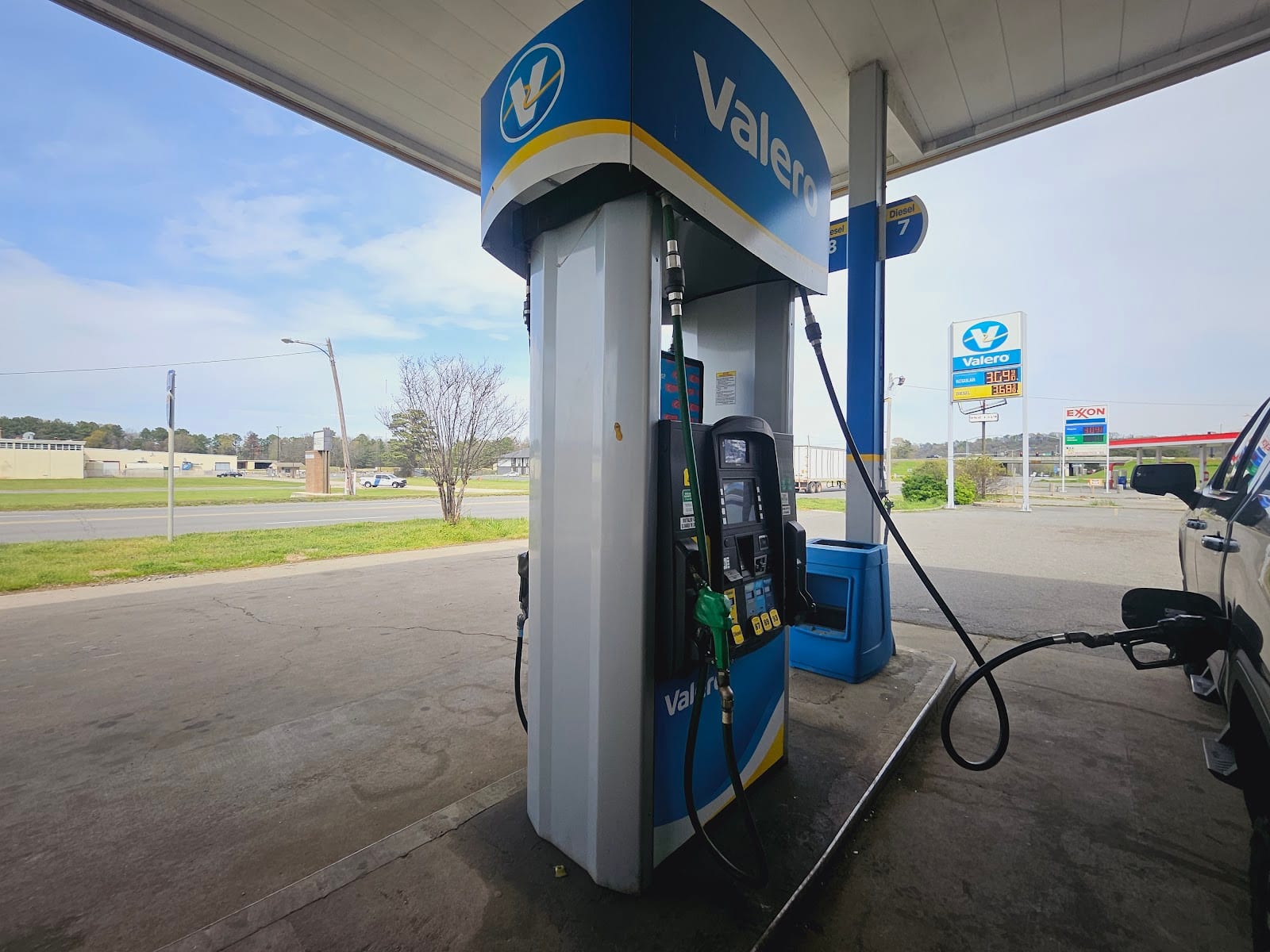 VALERO - Gas Stop 65th, photo 3