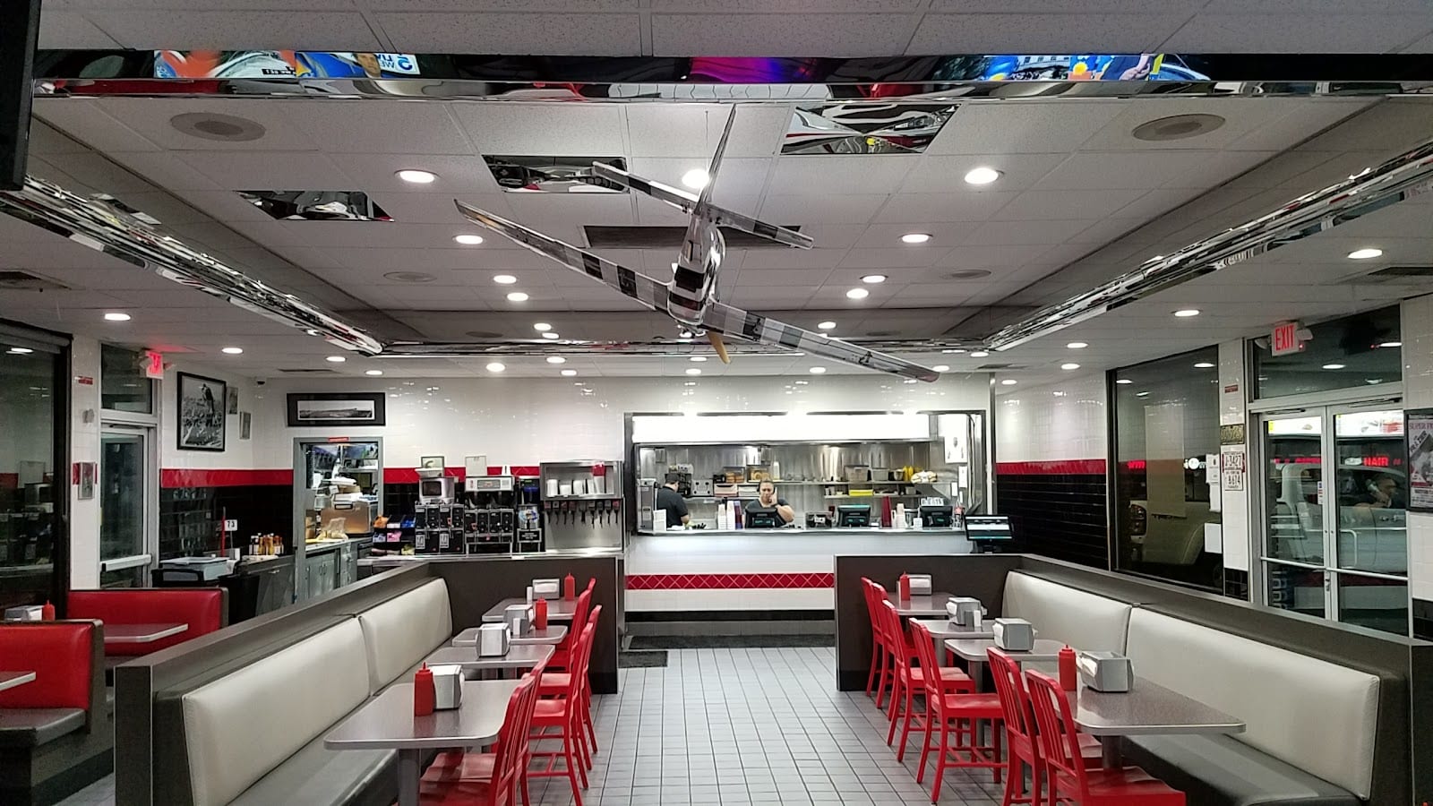 Victory Diner