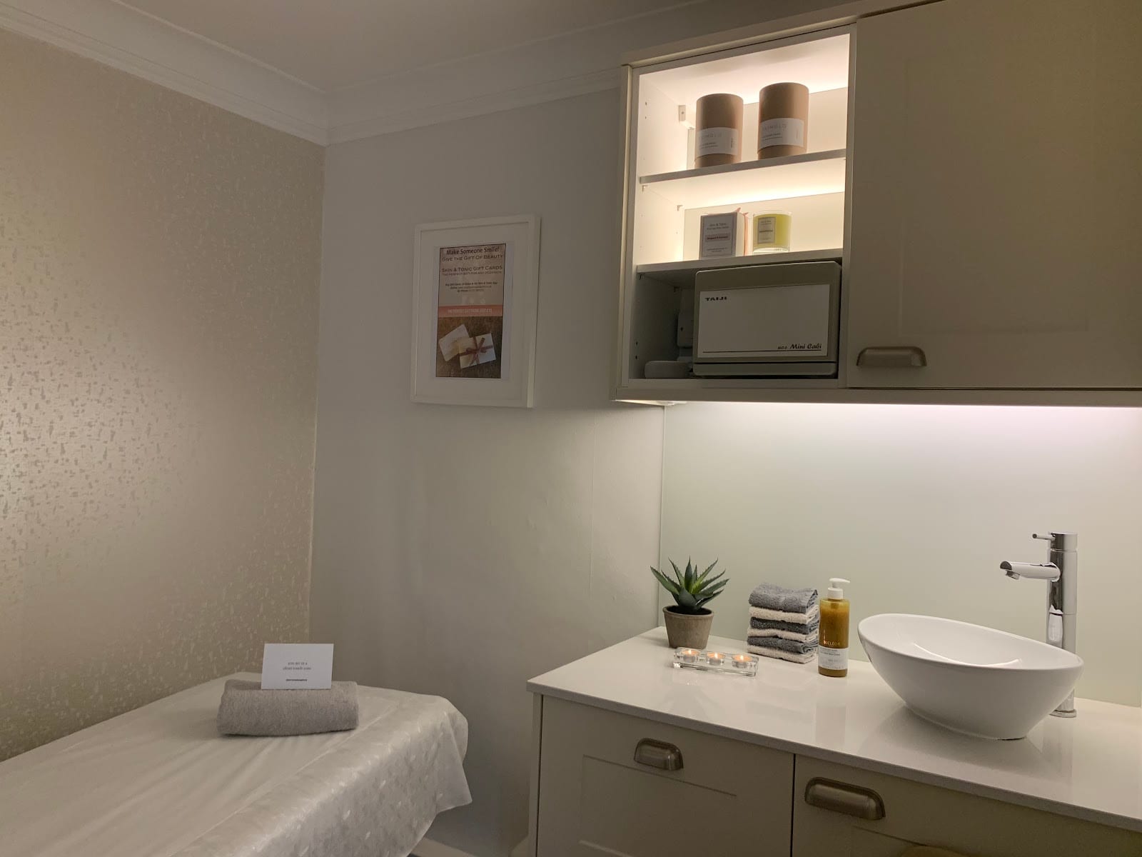 Skin & Tonic Beauty Salon