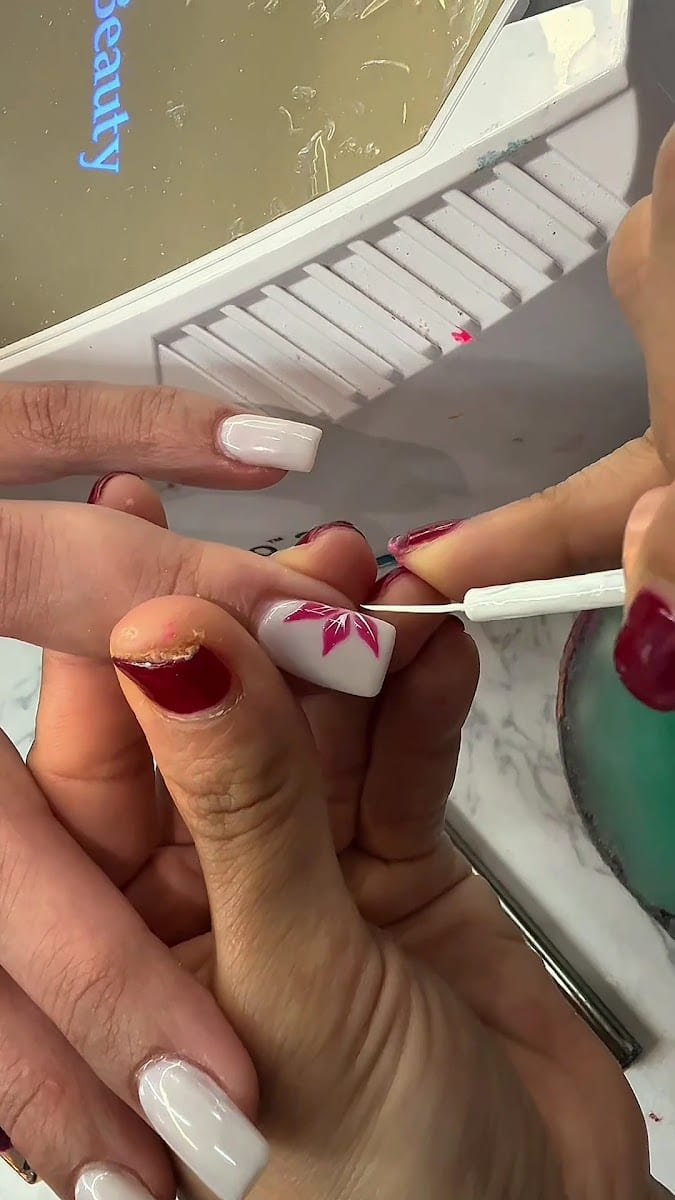 V Nail and Beauty - Nail Salon Tampa FL, photo 3