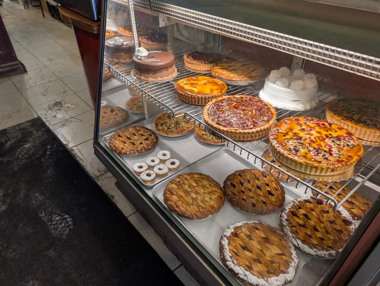 Absolute Bakery & Cafe