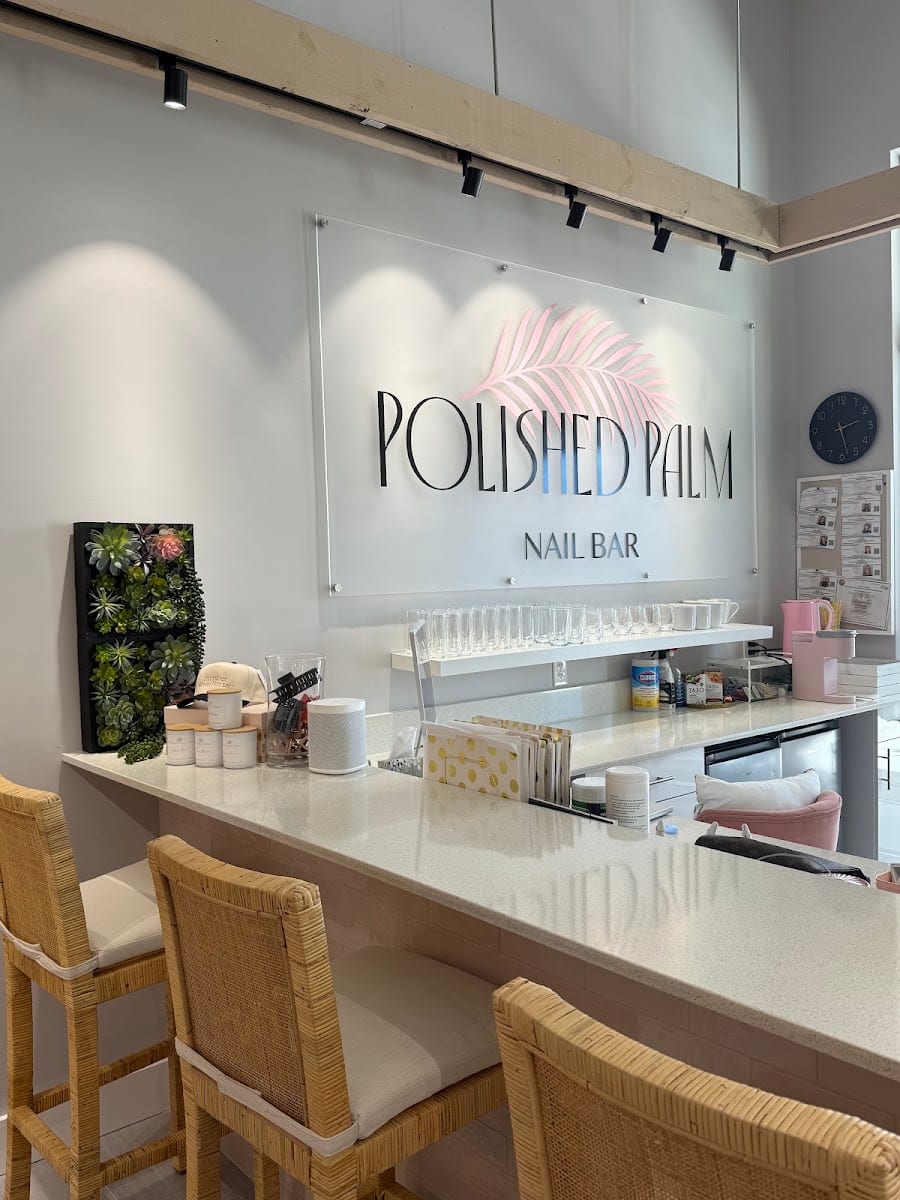 Polished Palm Nail Bar, photo 3